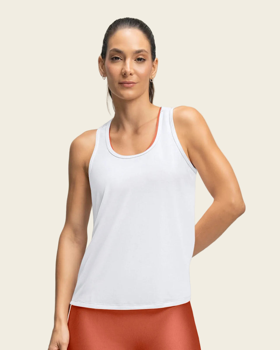 Camiseta deportiva de secado rápido y silueta semiajustada para mujer