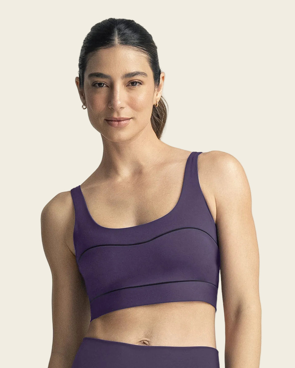 Top deportivo con tirantes dobles en espalda