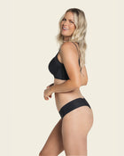 Braga tanga invisible ultraplana sin elásticos y de pocas costuras
