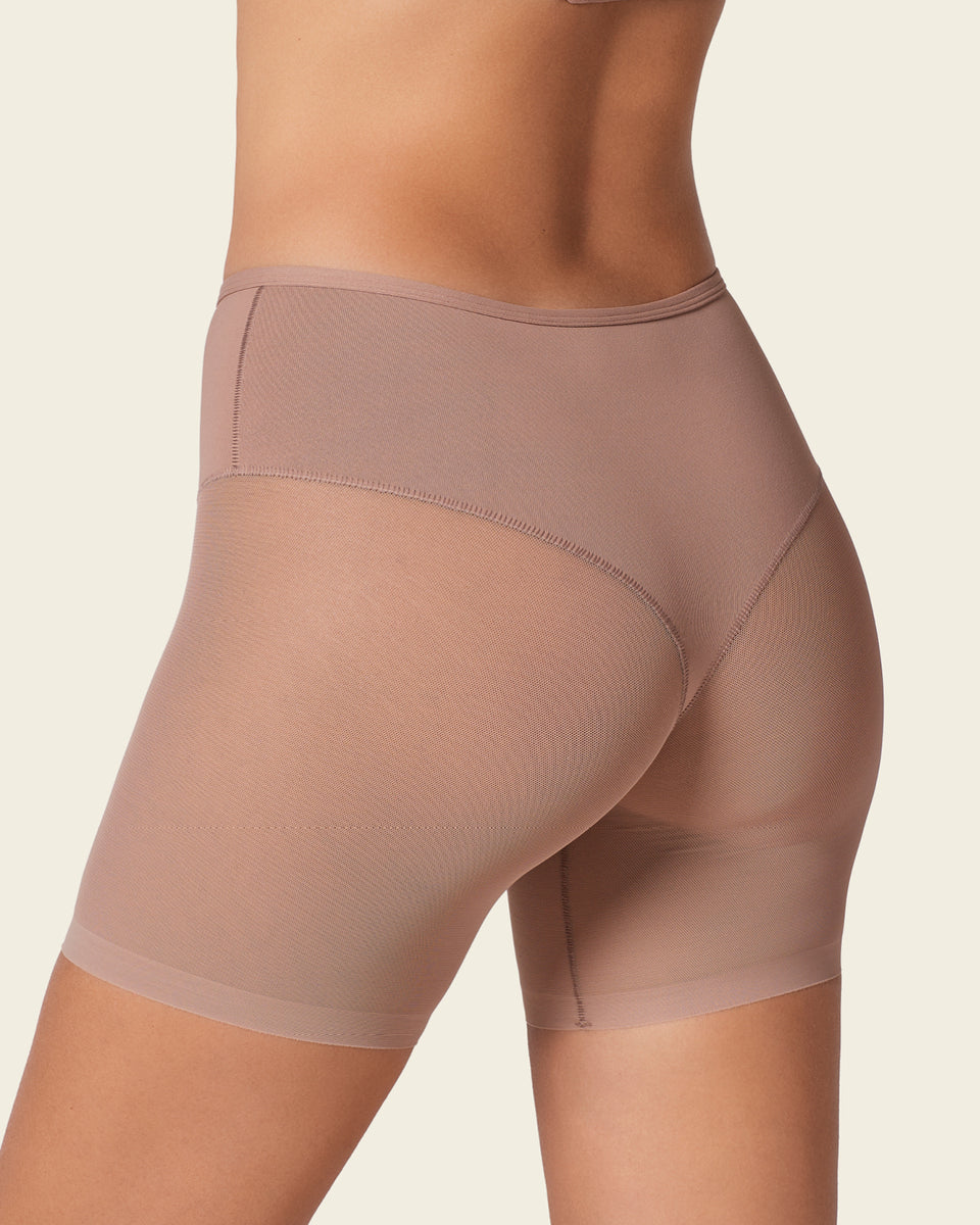 Braga faja invisible de control moderado efecto tanga