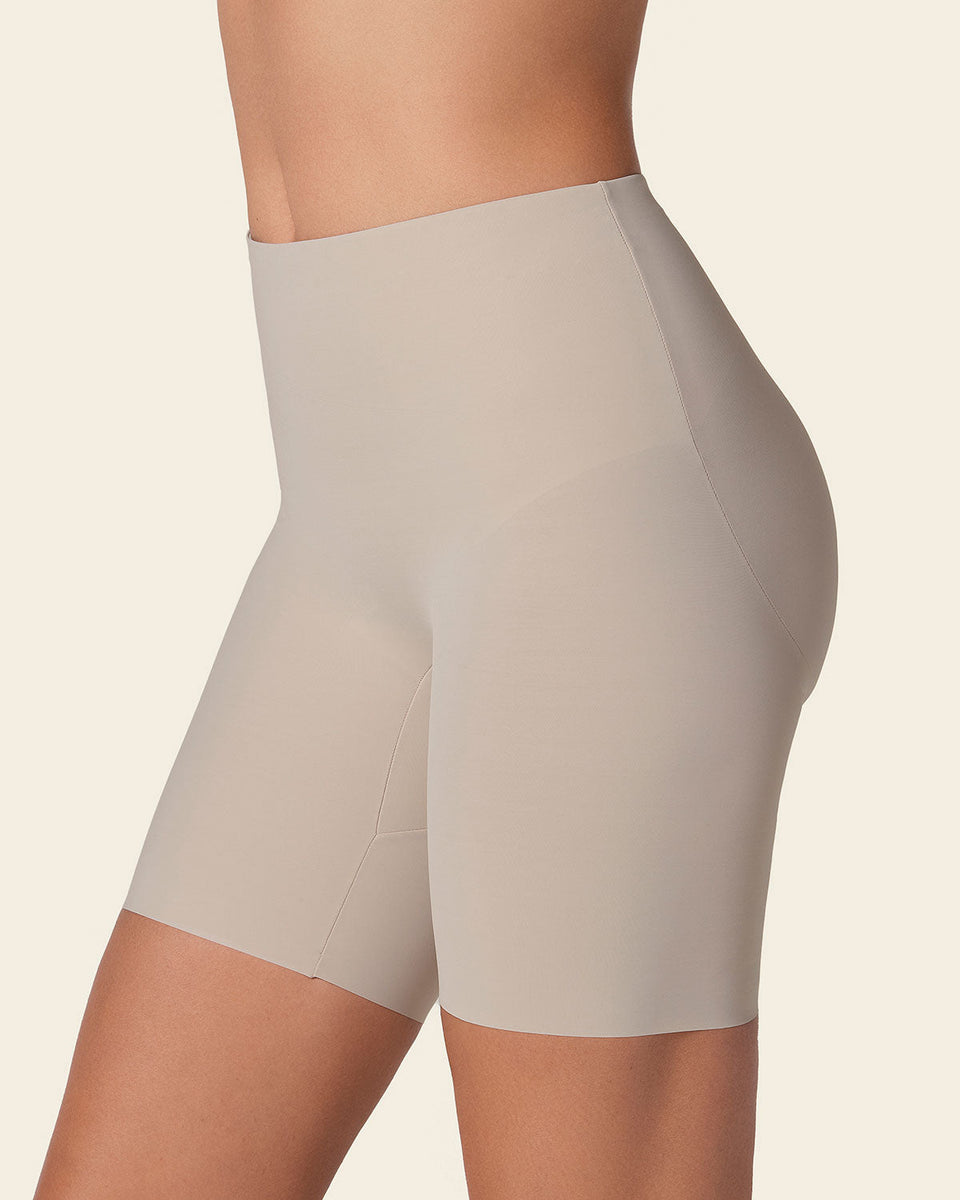 Braga short invisible de control de abdomen efecto levanta glúteos