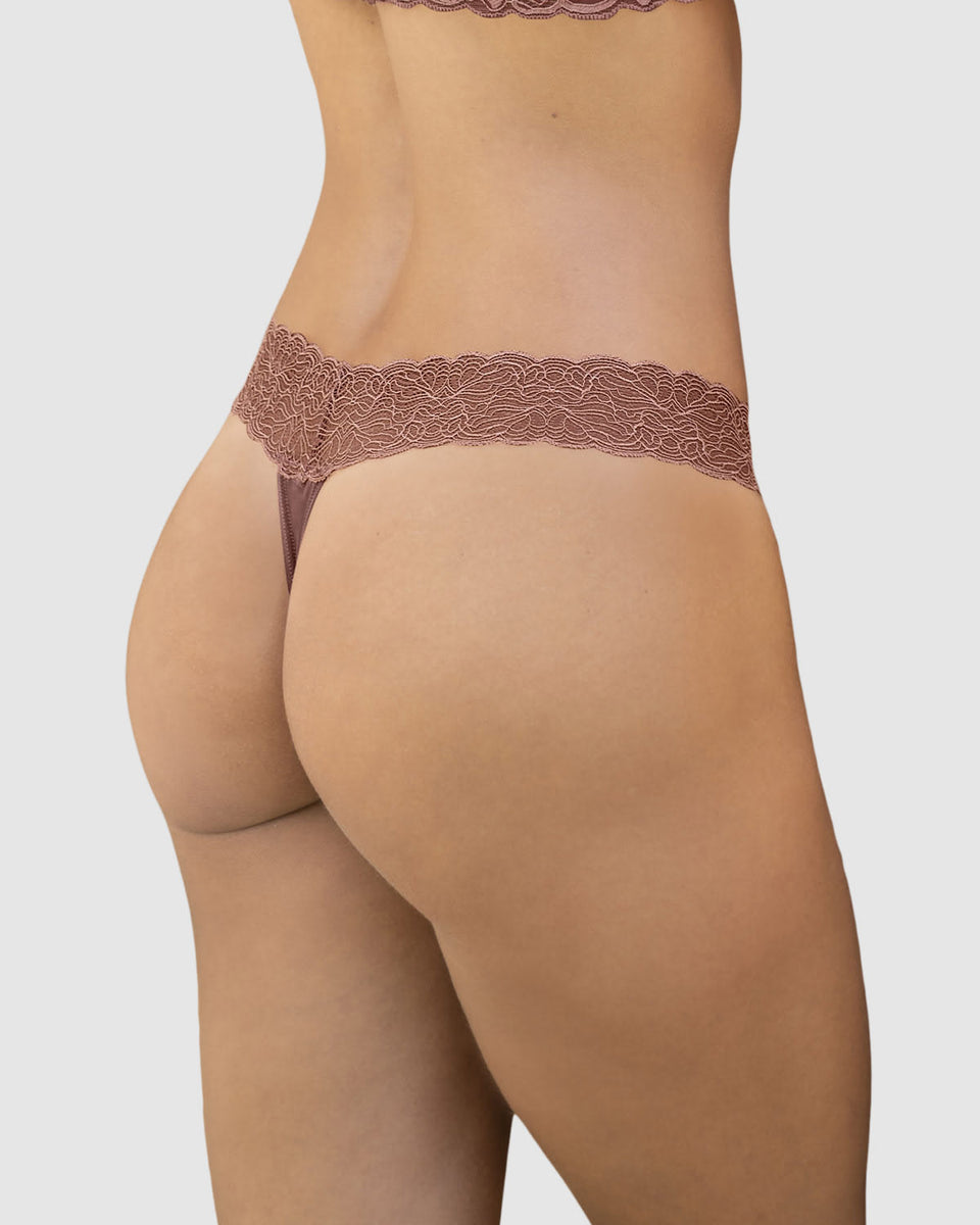 Tanga con encaje en cintura y tela lisa