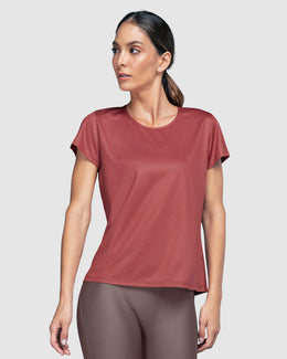 Camiseta deportiva de secado rápido y silueta semiajustada#color_163-rosado-medio
