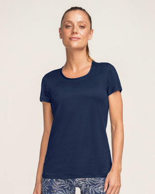 Camiseta deportiva de secado rápido y silueta semiajustada#color_509-azul-oscuro