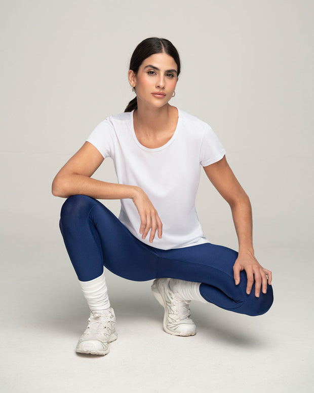 Legging deportivo tiro alto con corte en glúteos tipo corazón#color_509-azul-oscuro
