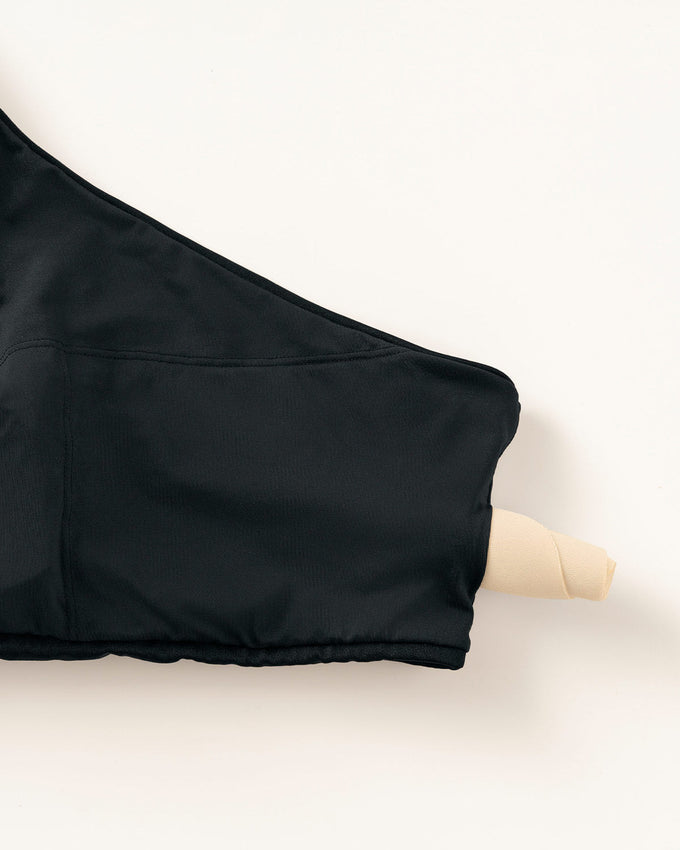Bikini asimétrico con braga de tiro alto de control suave de abdomen#color_700-negro