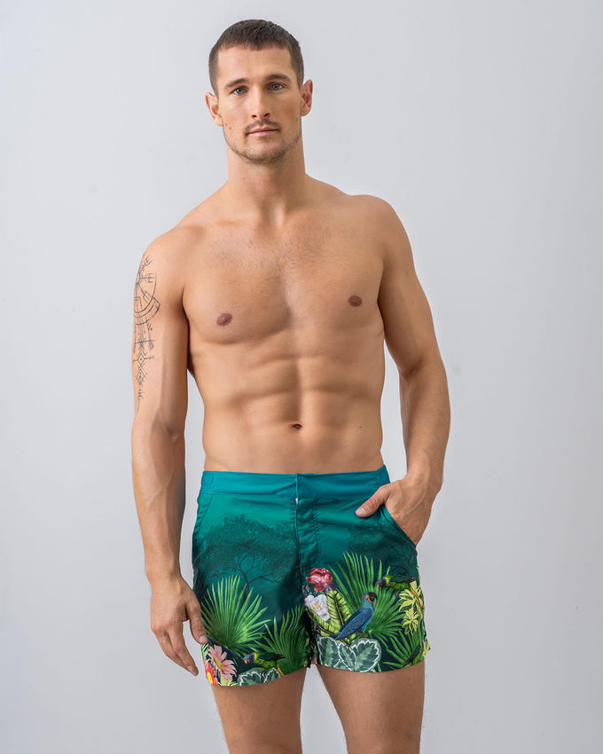 Bañador corto con botón y cierre internos y bolsillos laterales para hombre#color_600-verde