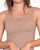 Camiseta multifuncional con buen cubrimiento de pecho ideal para prótesis de mastectomía