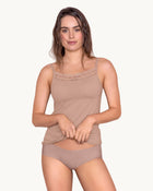 Camiseta multifuncional con buen cubrimiento de pecho ideal para prótesis de mastectomía