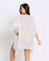 Kimono multiusos de mangas anchas y silueta amplia#color_000-blanco