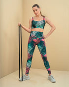 Legging tiro alto de control moderado en cintura en material pet reciclado