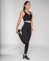 Legging sin costuras fajón doble tela en cintura y tensiones localizadas en piernas#color_700-negro