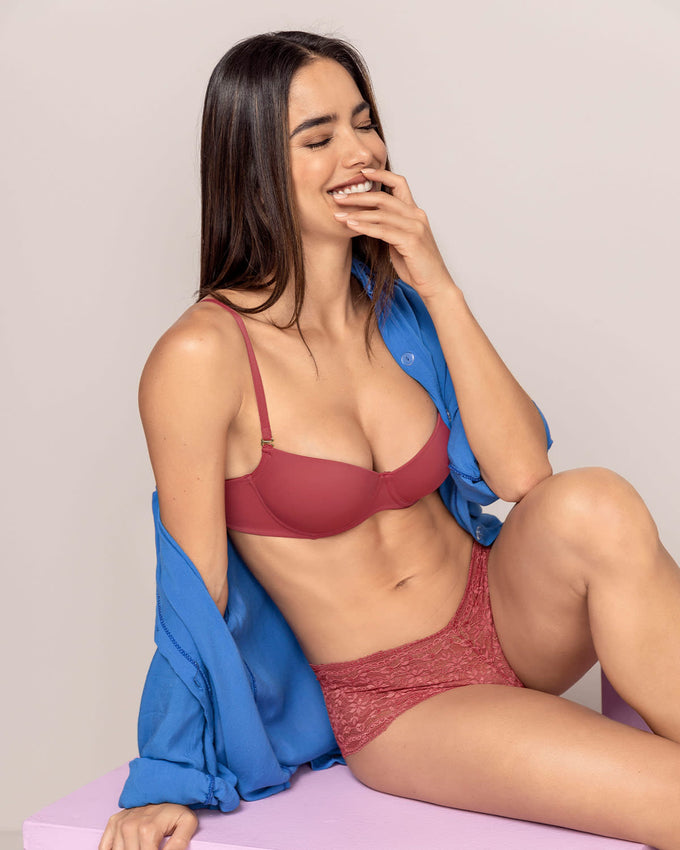 Sujetador de push up medio con copas lisas#color_484-rojo-medio